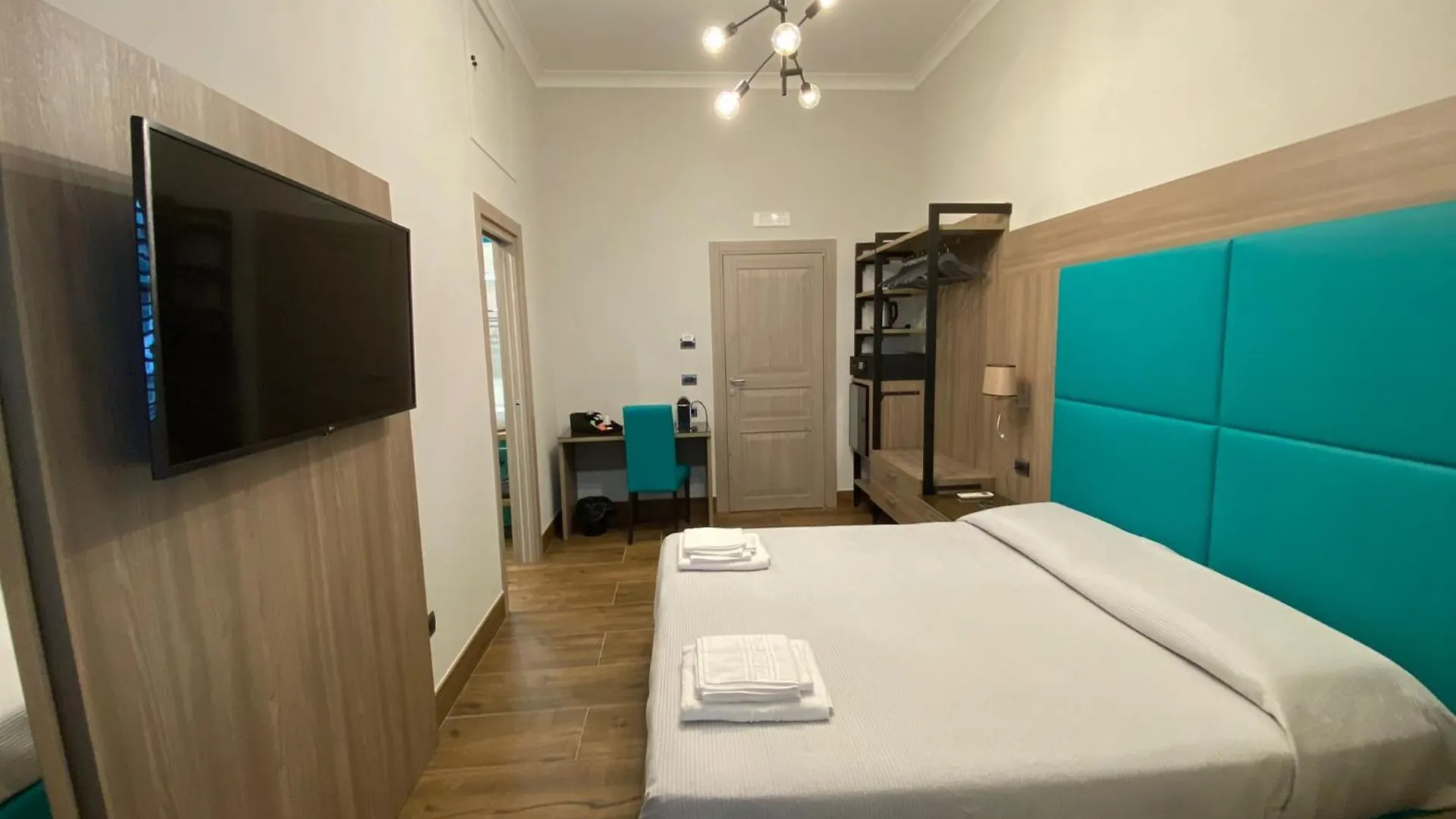 I Miti Di Partenope Naples Bed & Breakfast